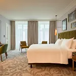 Saski Curio Collection By Hilton Hotel 5*