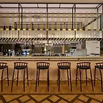 Saski Curio Collection By Hilton Hotel 5*