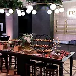 Saski Curio Collection By Hilton Hotel