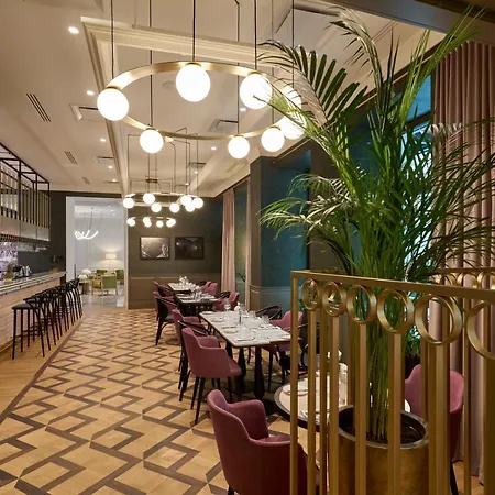 Saski Curio Collection By Hilton Cracovie