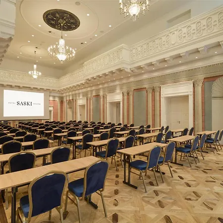 Отель Saski Curio Collection By Hilton Краков