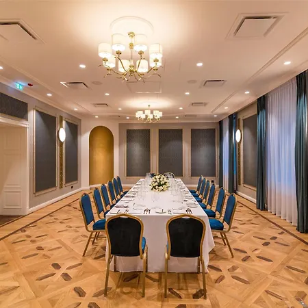 Отель Saski Curio Collection By Hilton 5*