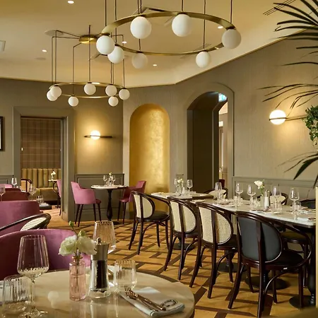 Saski Curio Collection By Hilton ホテル 5*