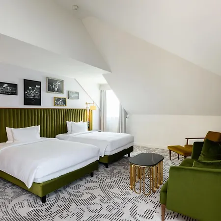 Saski Curio Collection By Hilton Hotel 5*