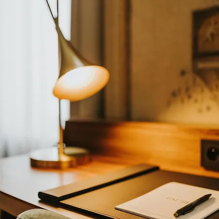 Saski Curio Collection By Hilton Hotel