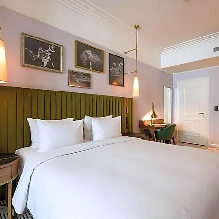 Saski Curio Collection By Hilton Szálloda 5*