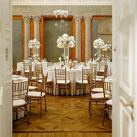 Szálloda Saski Curio Collection By Hilton Krakkó