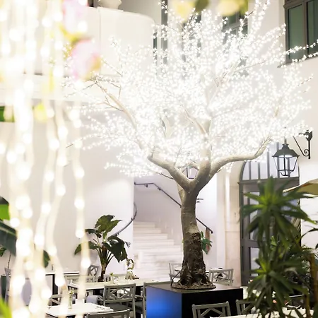 Saski Curio Collection By Hilton 5* クラクフ