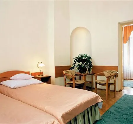 Saski Curio Collection By Hilton 5* クラクフ