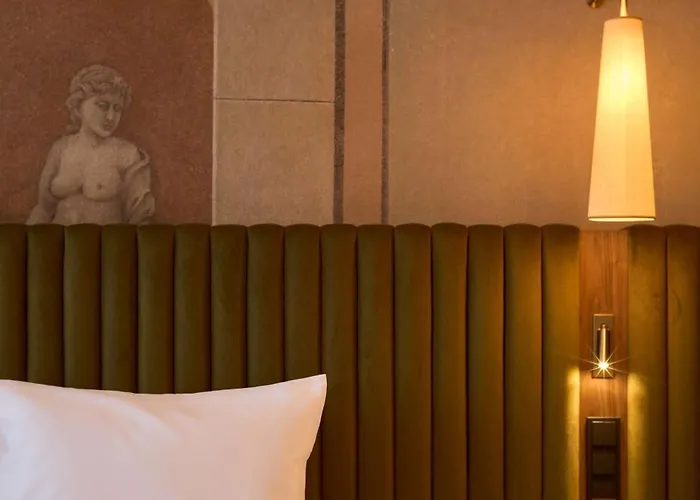 Saski Curio Collection By Hilton Kraków