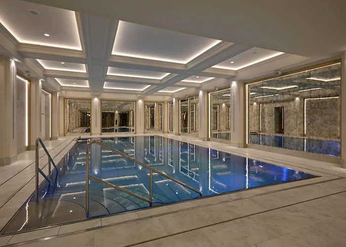 Hotel Saski Curio Collection By Hilton