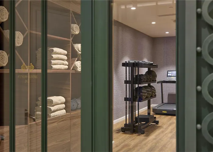 Hotel Saski Curio Collection By Hilton 5*