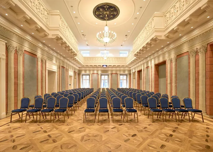 Hotel Saski Curio Collection By Hilton 5*